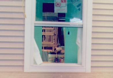 outside.jpg (53907 bytes)